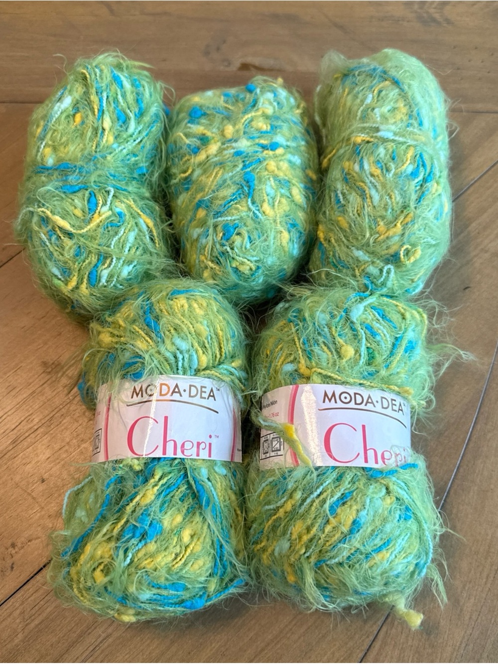 Moda Dea Cheri Yarn Lot  Green Color 9625-5 Skeins